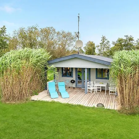 Ferienhaus 3 Bedroom Cozy In *