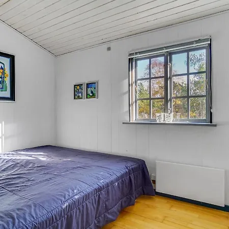 3 Bedroom Cozy In Dannemare
