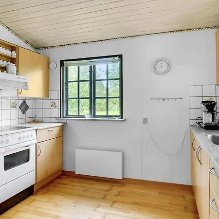 3 Bedroom Cozy In *