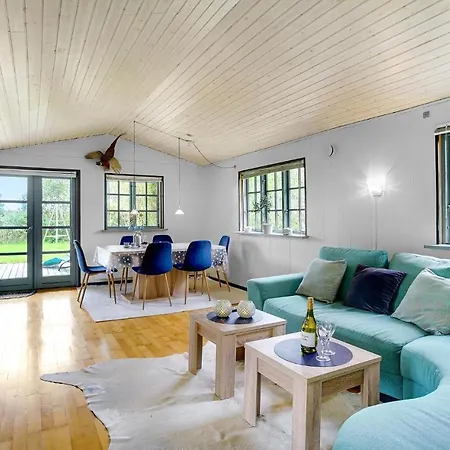 3 Bedroom Cozy In