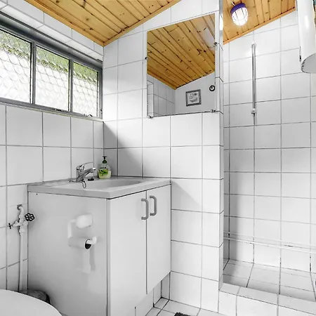 3 Bedroom Cozy In * Dannemare
